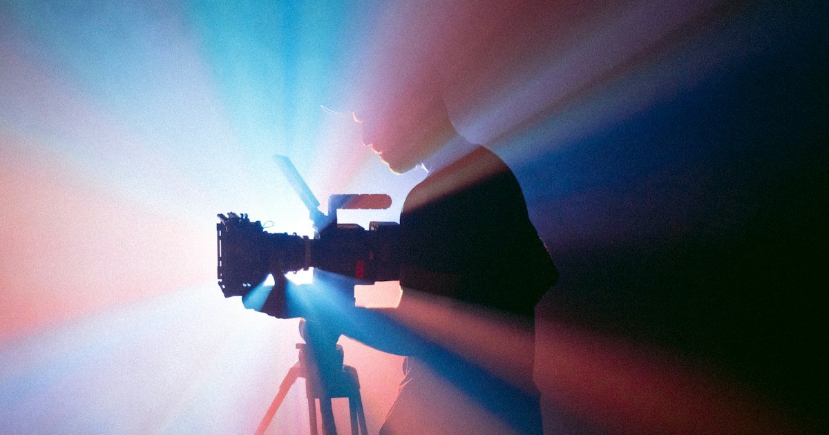 Professional Video Production vs. Amateur Creations: Understanding the Key Differences